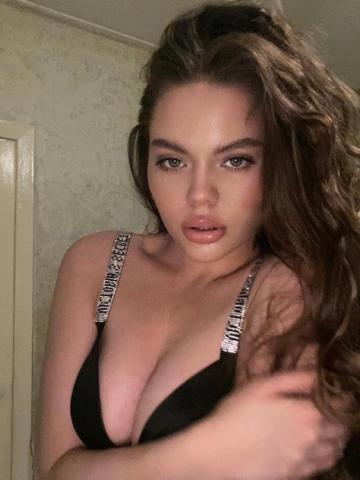 Моника фото 3